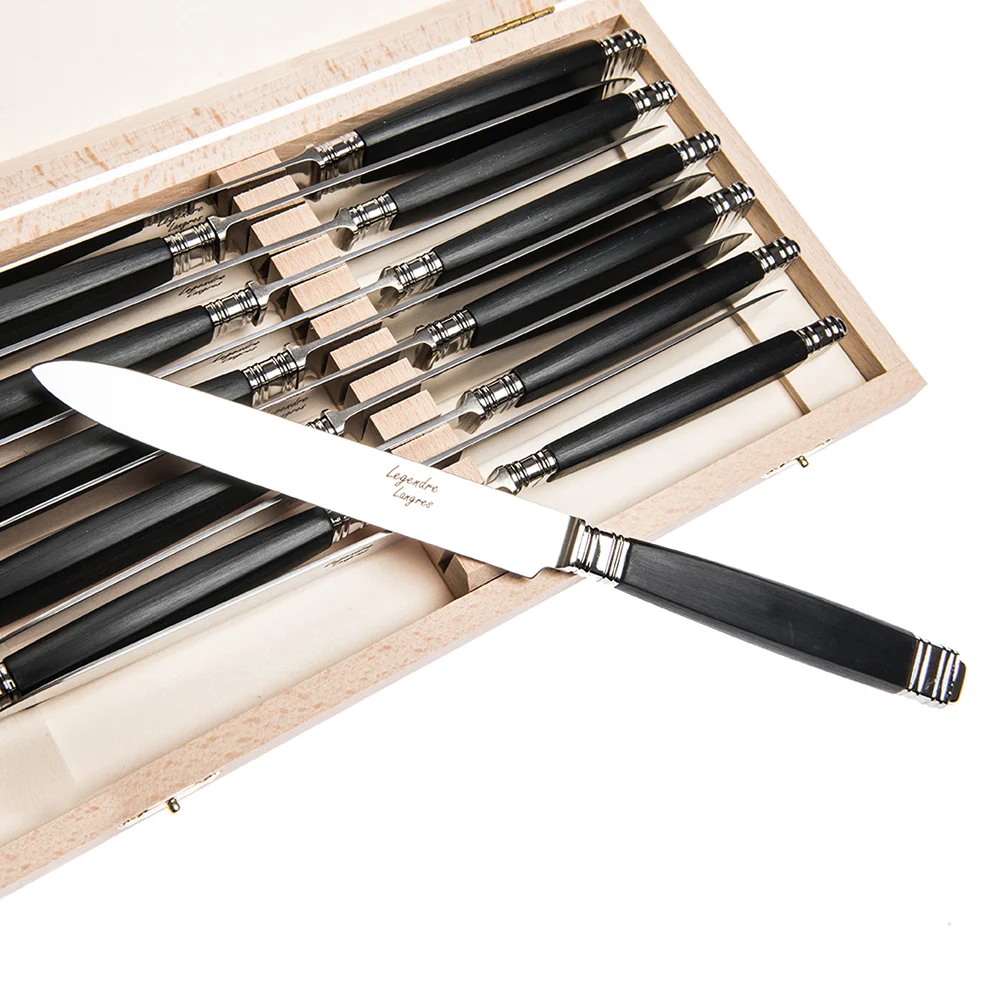 Couteau de table Empire à manche noir façon ébène et lame inox gravée