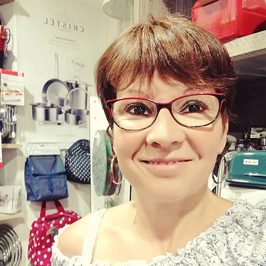Portrait de Catherine dans le magasin